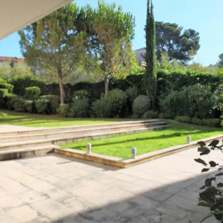 Appartement Superbe Avec Double Parking à 1 Minute De La Du Veillat *